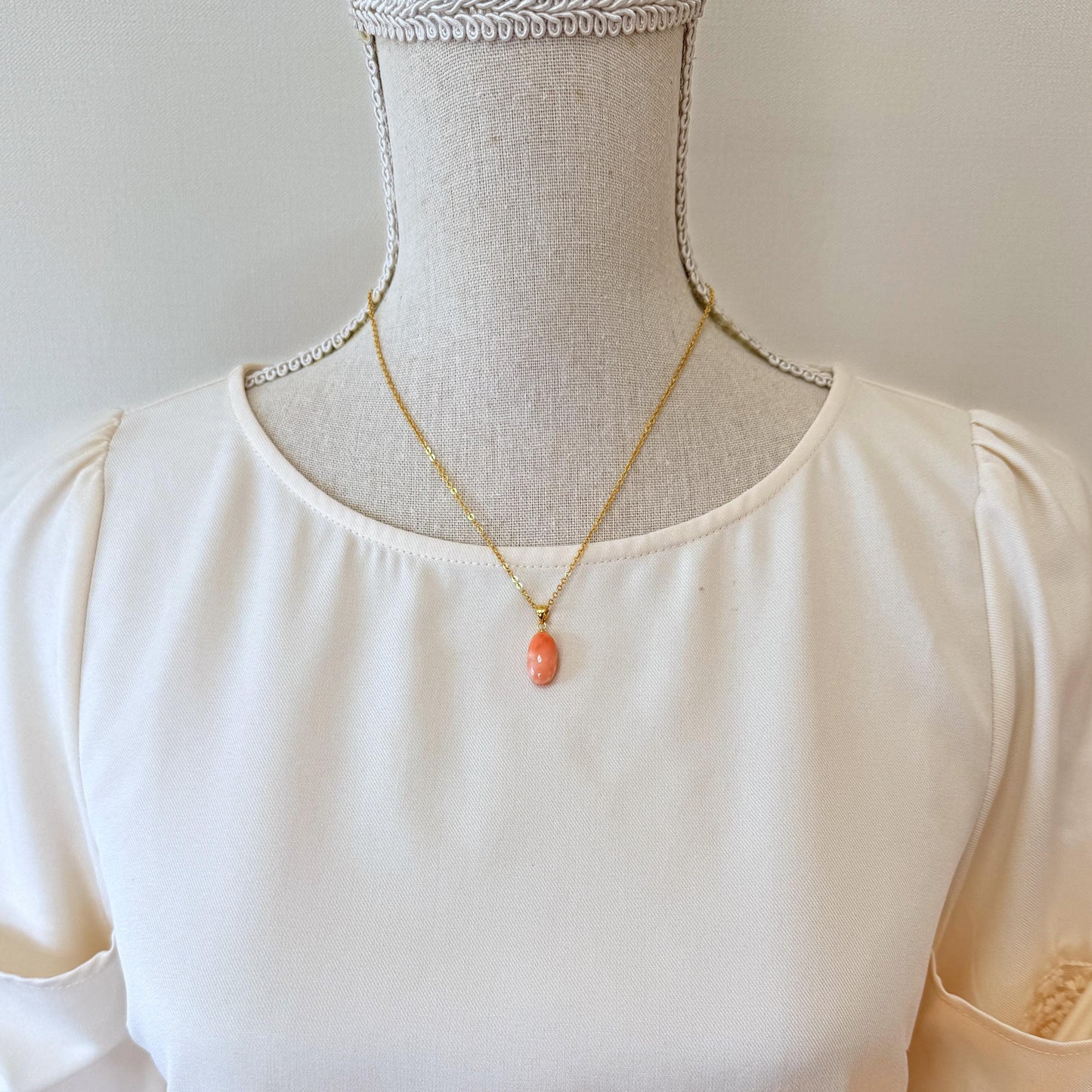 Natural Deep Sea Coral Oval Cabochon Pendant, 15.6x9mm, Natural Pink/Orange color coral, Silver (Gold-Plated) bail