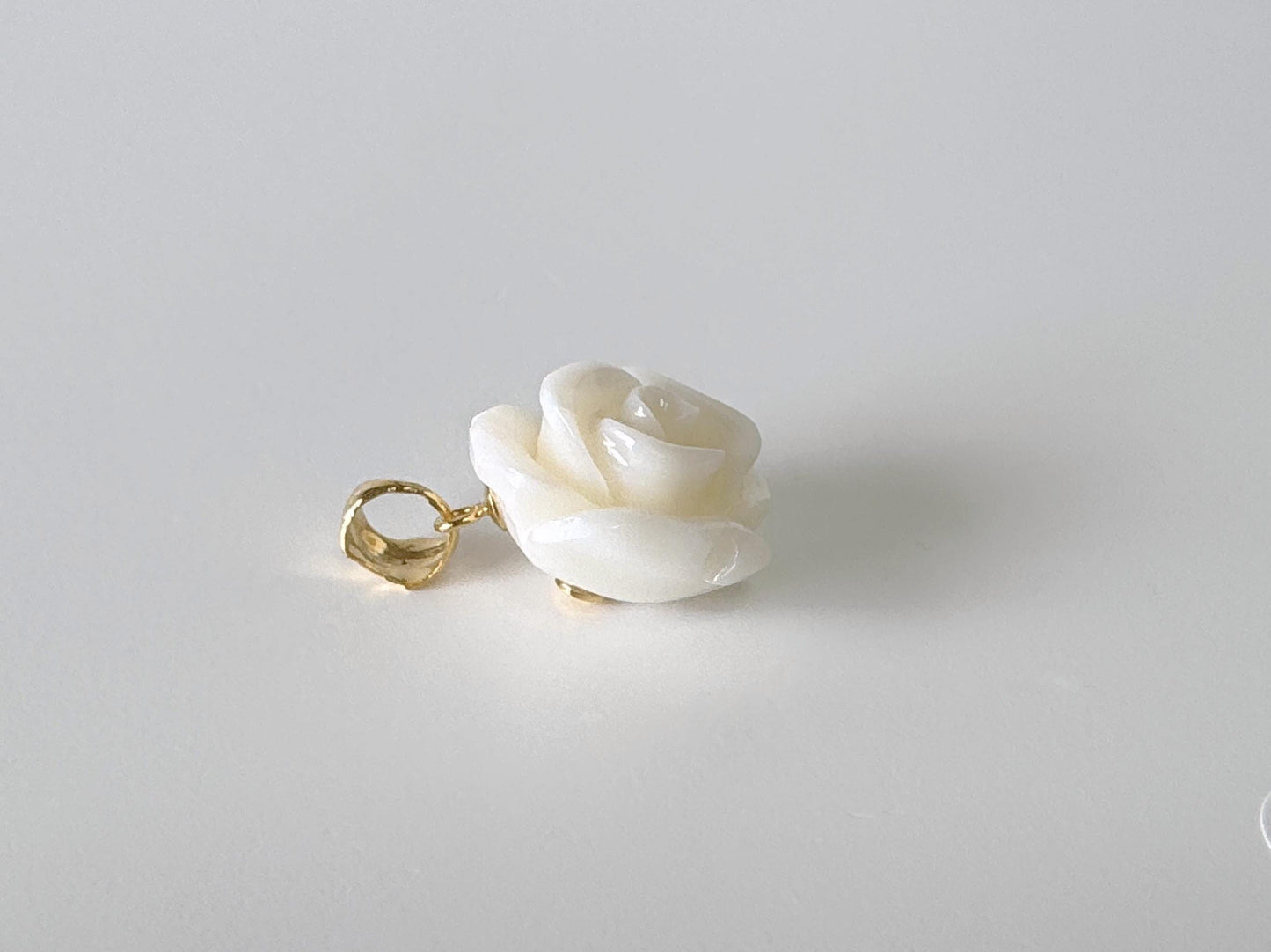 Natural White Coral Rose Pendant, 16.8x16.6mm Rose, Natural White Color Coral, Silver (gold plated) Bail, Genuine Precious Coral Pendant