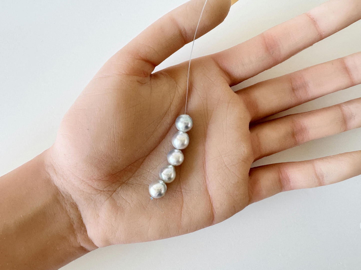 Japanese Akoya Pearl Beads: Natural Blue-Silver Cultured Pearls, Semi-Round Shape (7.5-8mm, Saltwater Mini Strand, 5 Pcs)