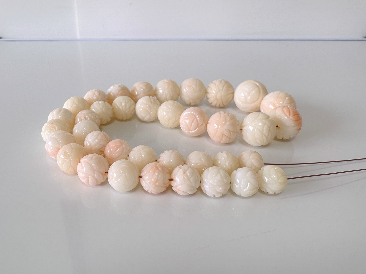 Natural Deep Sea Coral Round Carved Beads Strand 8.7-15.5mm, 15.3inches, 40cm, Natural White/Slightly Pink Color Coral