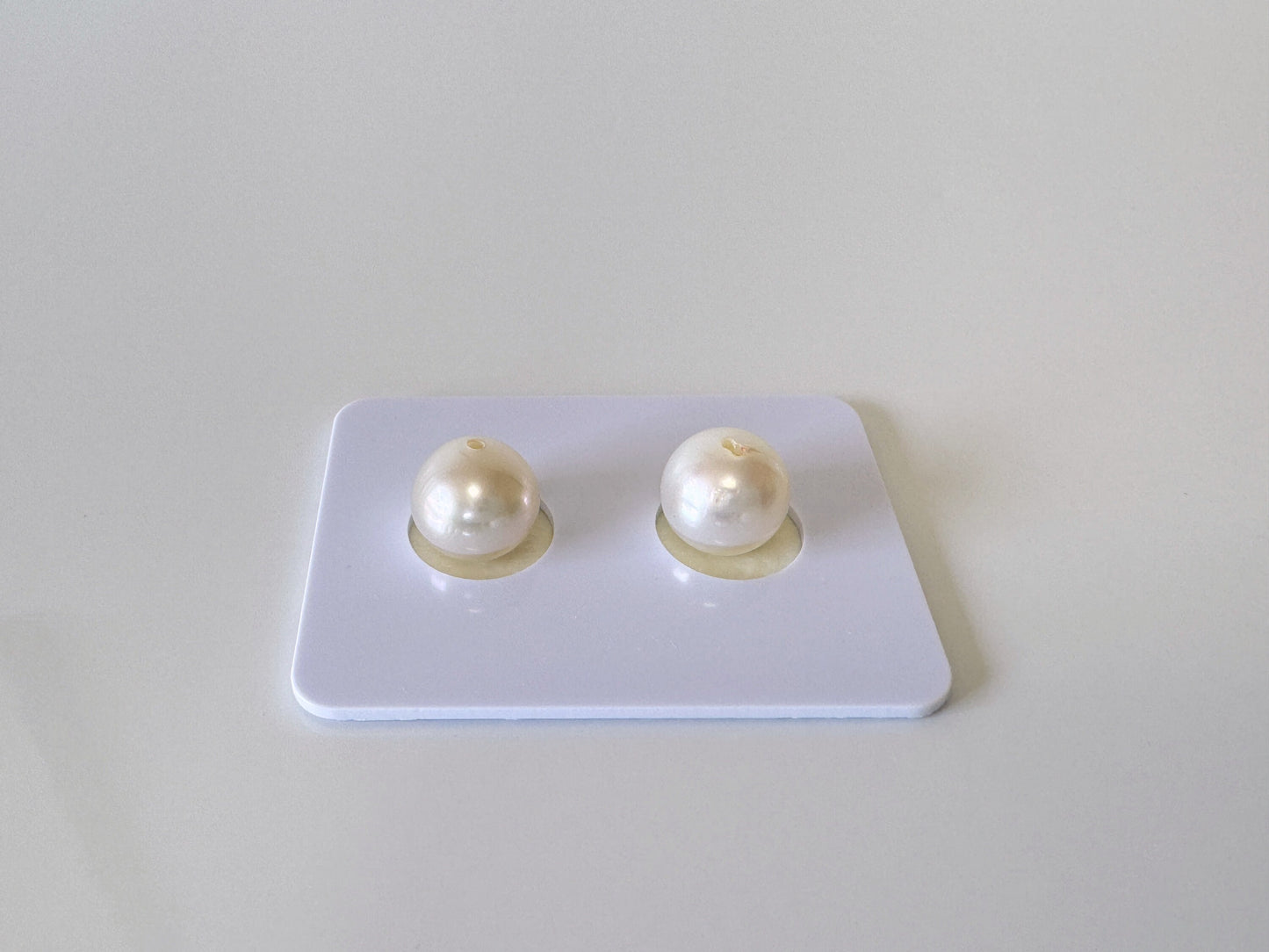 Japanese Cultured Akoya pearl 8.5mm, White Color, Half-Drilled Round loose, Price per Pair, Value-priced unused vintage, Salt water pearl