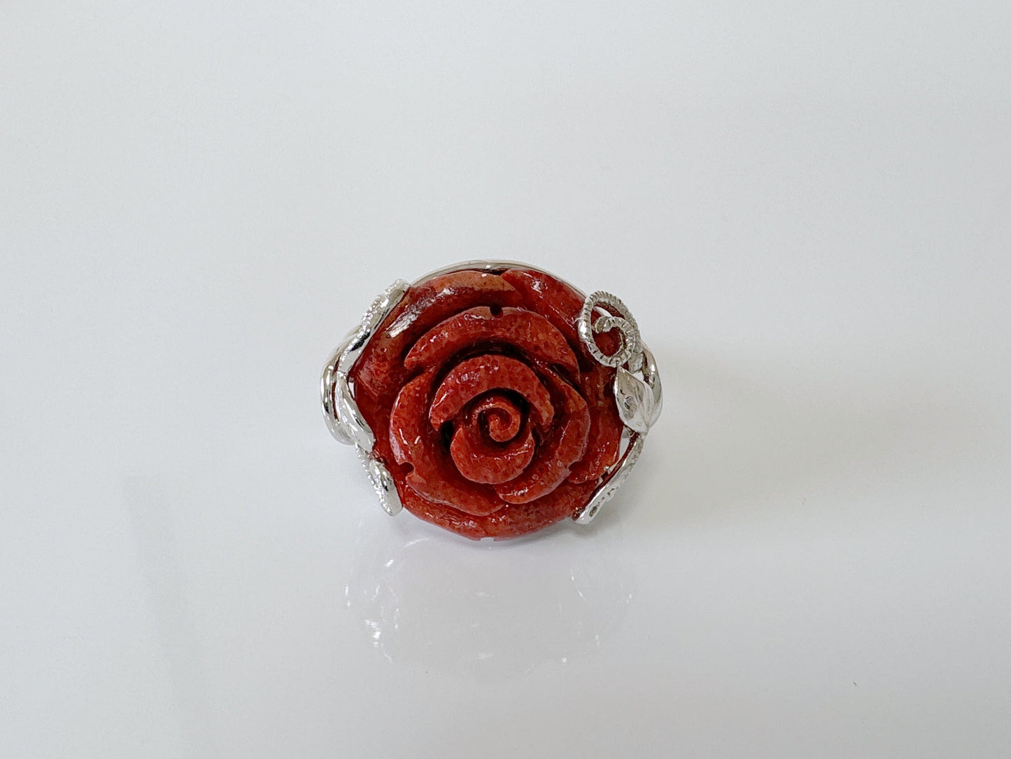 Natural sponge coral rose silver ring, size is Jp 15, US 7.5-8, UK O-P, IT 55.5