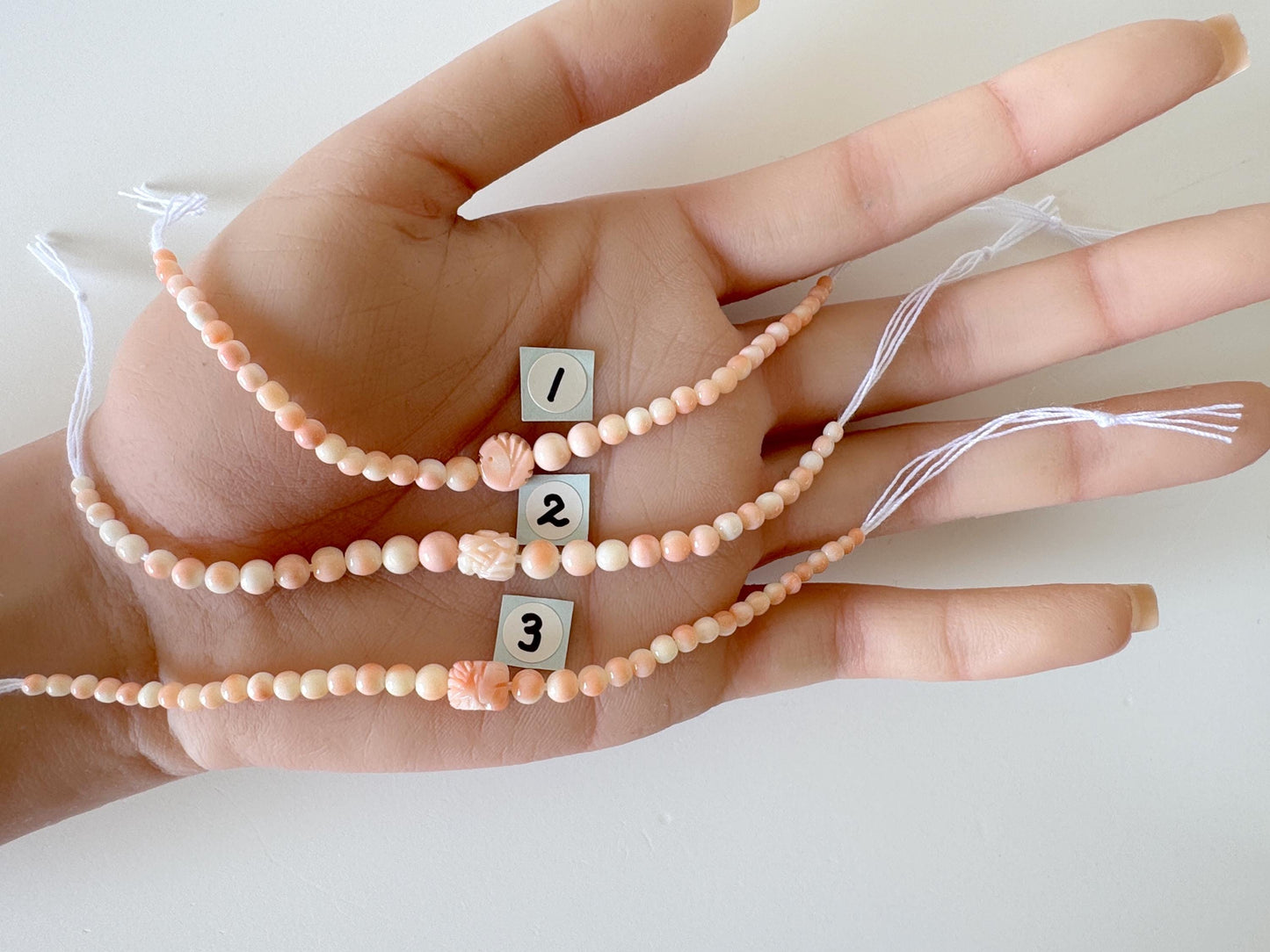 Natural Pink Coral Short Strand Beads with Carving Beads, Pink Momo Coral Beads, 11-11.5cm, Genuine Natural Color Coral Parts