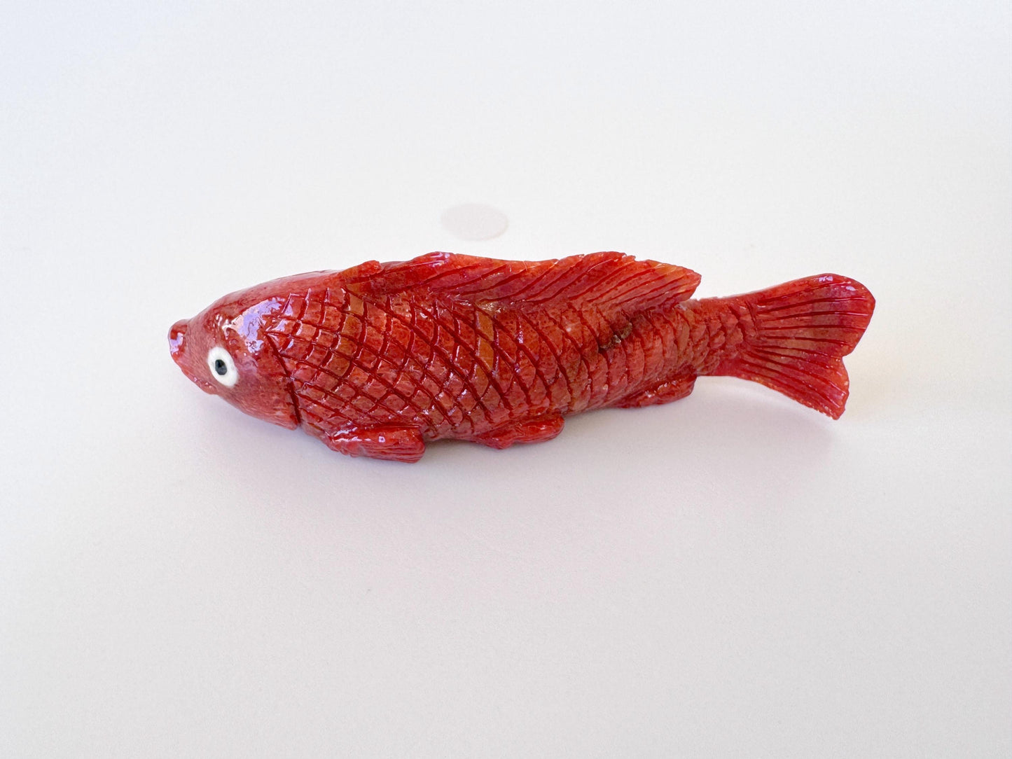 Sponge Coral Carp Carving: 58mm Apple Coral Fish