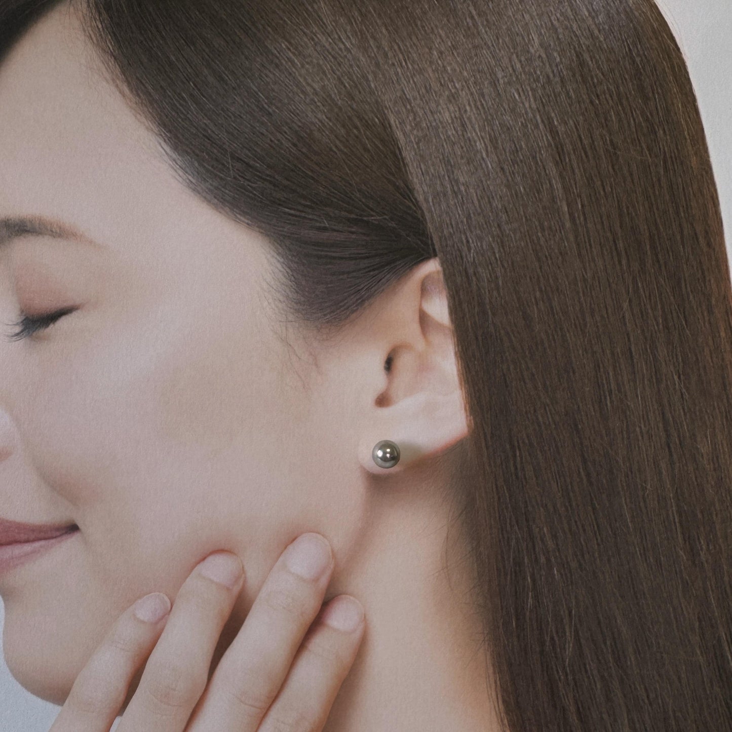 Japanese Akoya Pearl Stud Earrings, Natural Blue/Silver (7mm, Silver925 Posts, Saltwater Cultured)