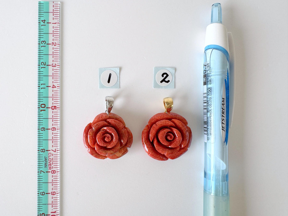 Sponge Coral Rose Pendant, Light Red, 20mm (Brass Bail)