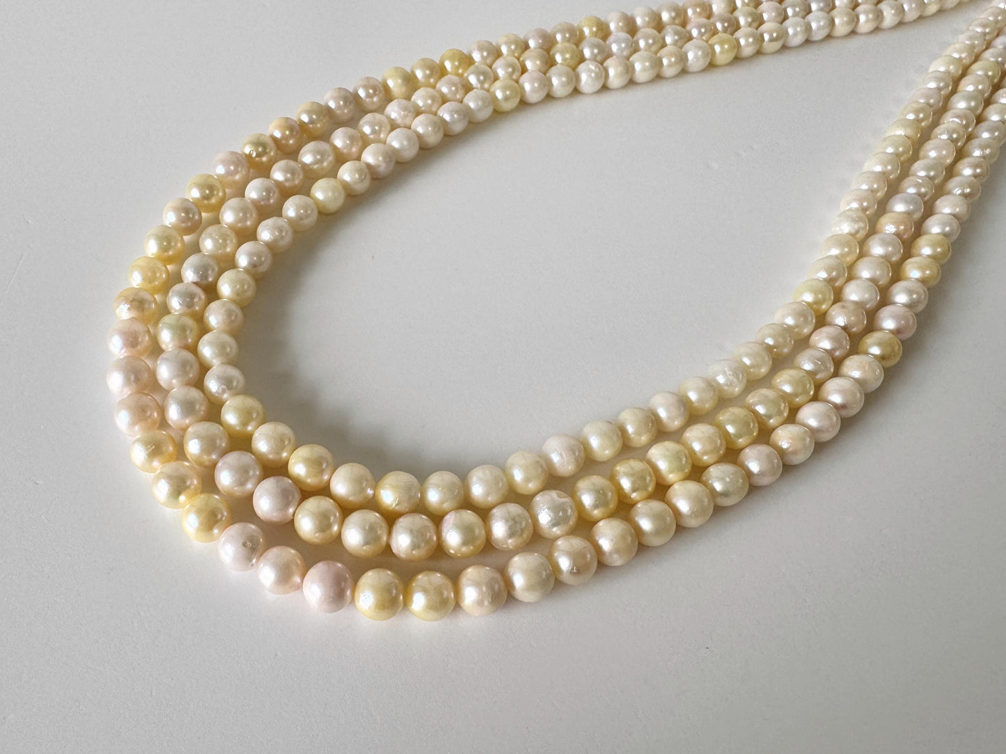 Japanese Akoya Pearl Strand - Cultured Saltwater Beads - 5-5.7mm Off Cream/Yellow, Full 40cm Length, Jewelry Crafts, Value-Priced