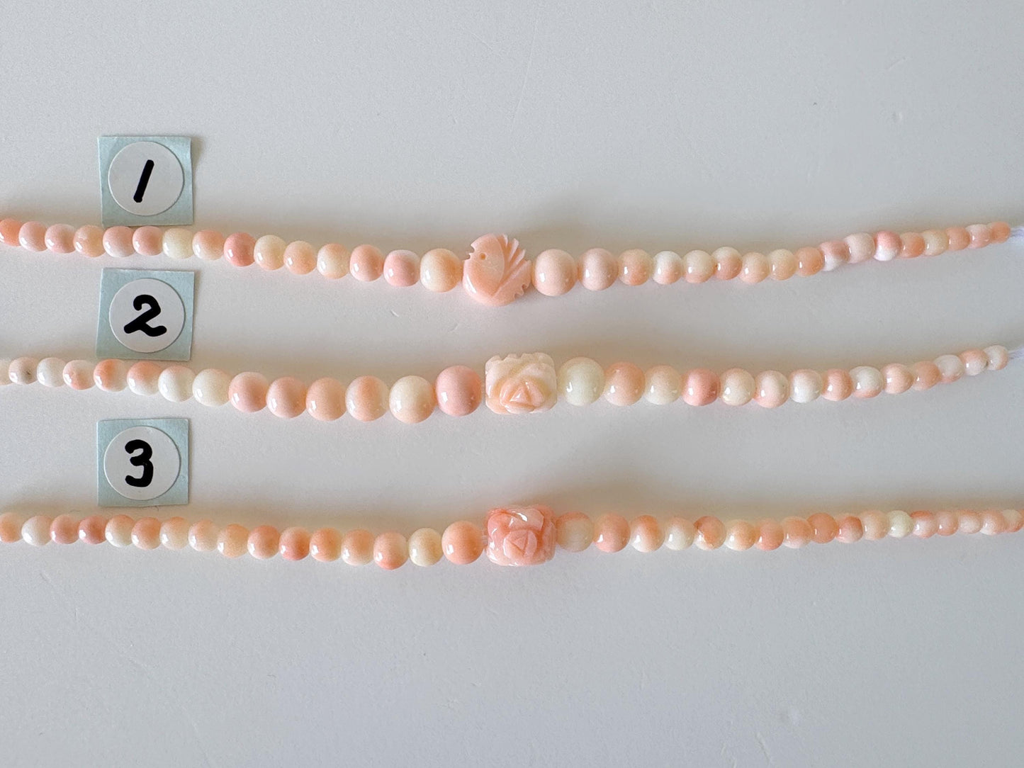 Natural Pink Coral Short Strand Beads with Carving Beads, Pink Momo Coral Beads, 11-11.5cm, Genuine Natural Color Coral Parts