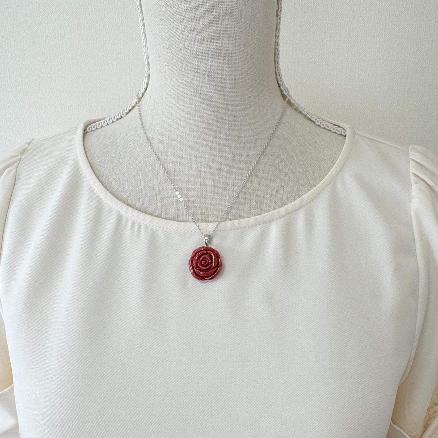 Natural sponge coral rose pendant 20mm, Dark red color, Brass bail, Price per piece