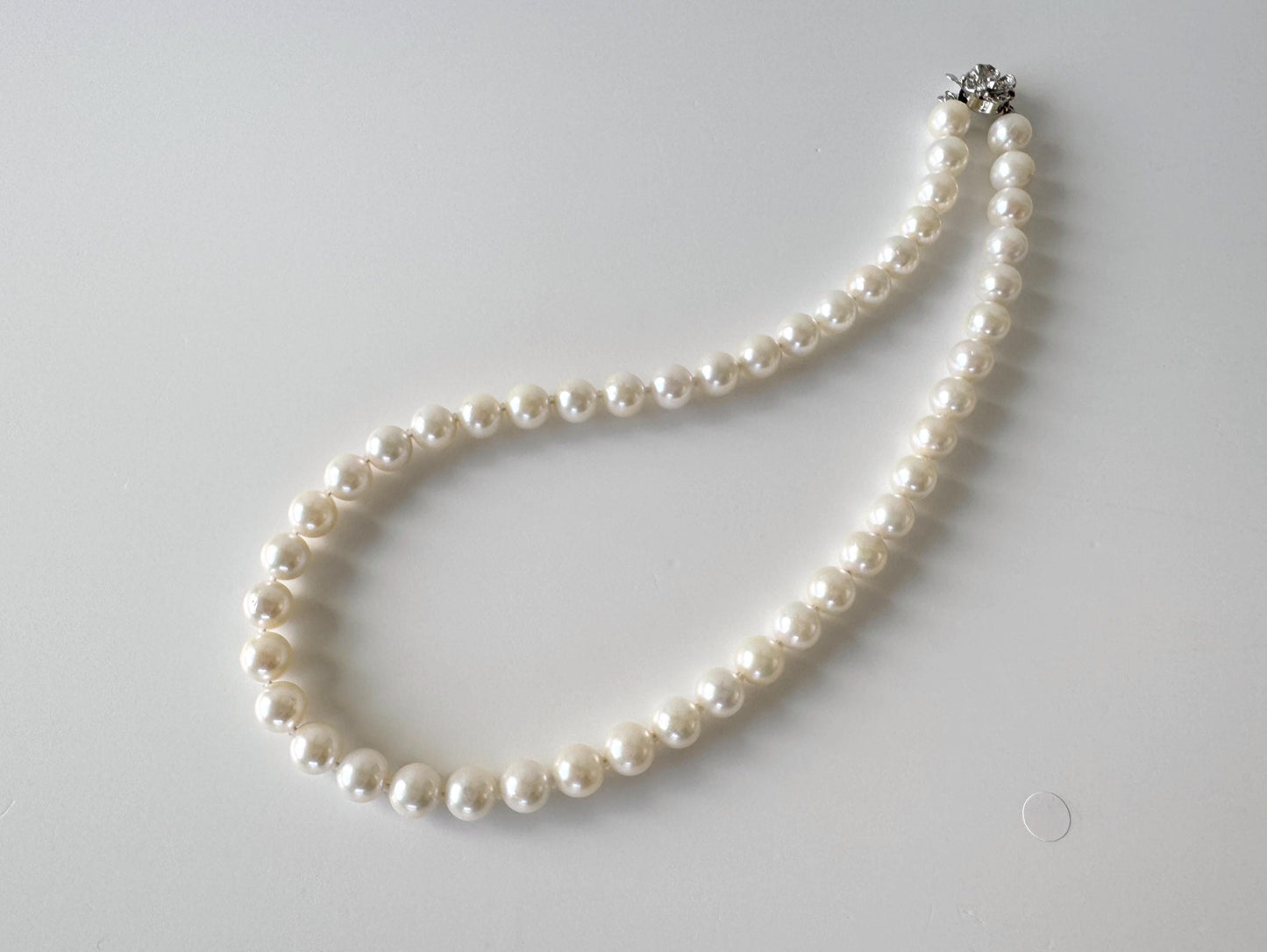 Japanese Akoya Pearl Necklace: White 8.5-9mm Cultured Strand, Silver Clasp | Saltwater Gems, 45cm Length