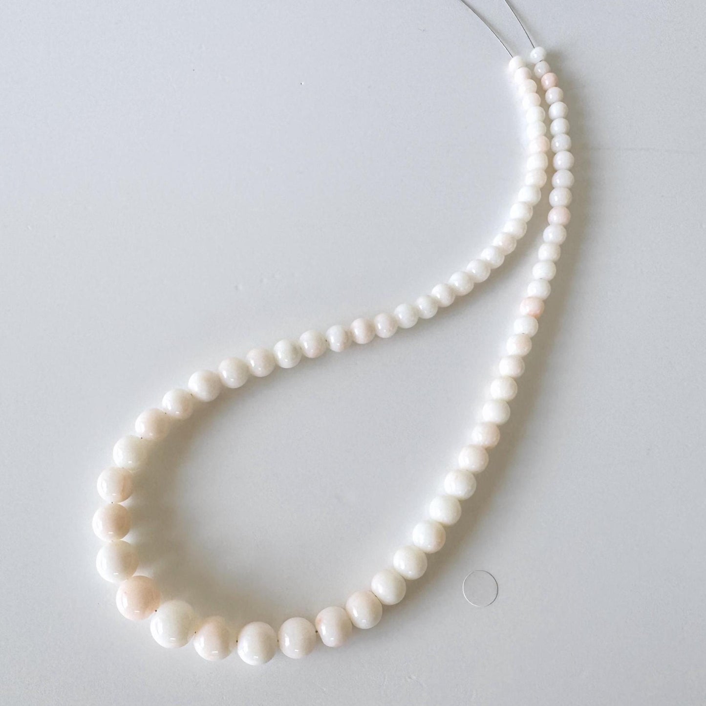 Natural Coral Strand Midway Deep Sea: White/Very Slightly Light Pink - Round Beads, 4.3-10mm, 40cm Length, Jewelry Making Supplies