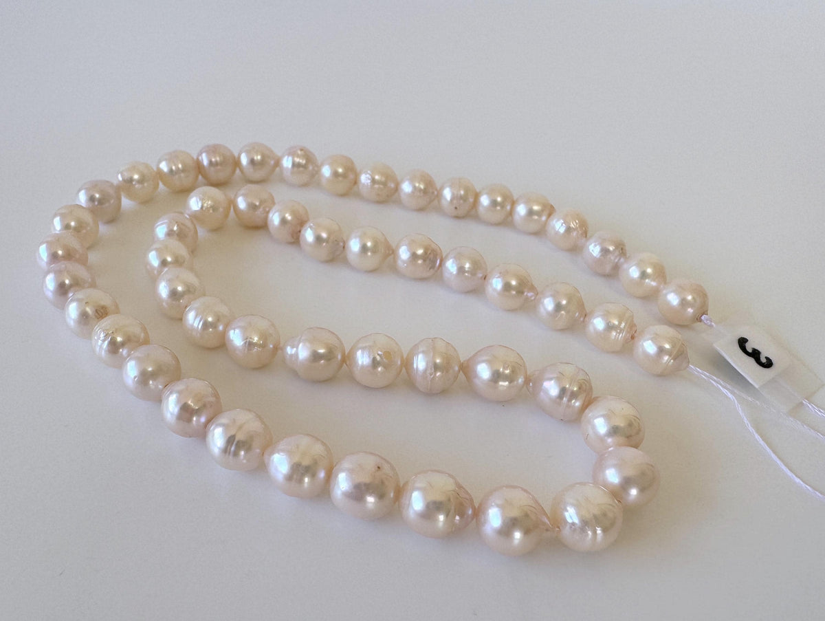 Japanese Akoya Pearl Strand 7-7.5mm Baroque Beads, White Pink Overtone (40cm + 5pcs, Saltwater Cultured, Some natural defects)