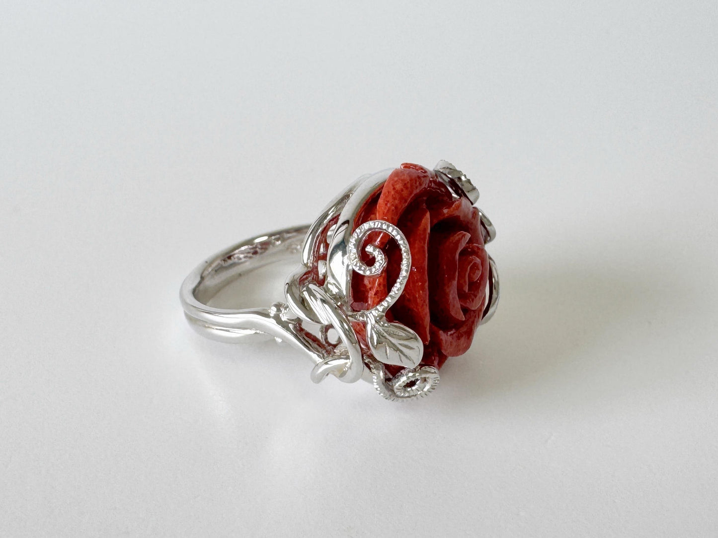 Sponge Coral Rose Ring: Natural Patterned Red Coral Flower Jewelry, Sterling Silver (Size Jp 13, US 6.5-7, UK M-N, IT 53)