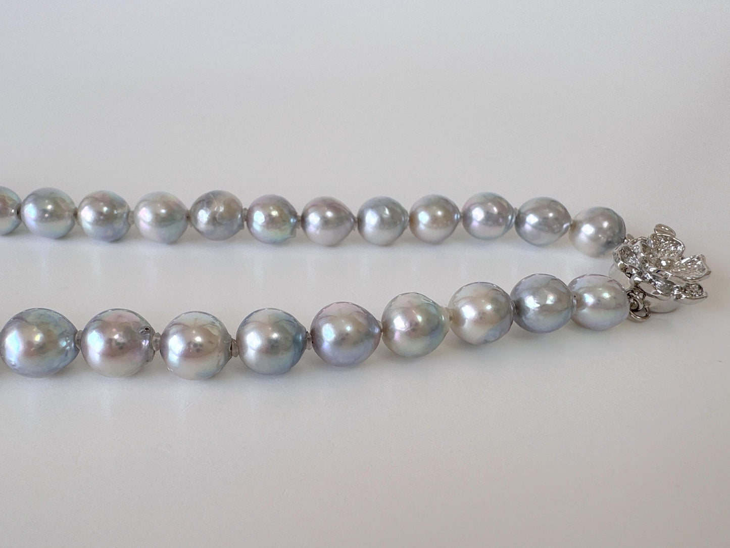 Japanese Akoya Pearl : Natural Blue Silver Color - Cultured Saltwater Pearls, 7.5-8mm Beads, Silver Clasp Necklace