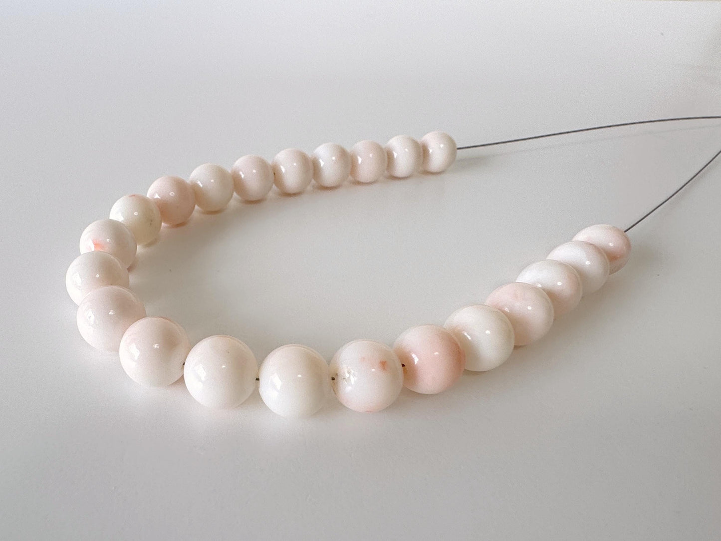 Natural Coral Strand - Organic Deep Sea Coral Round Beads, White & Orange Spotted, 8.2-8.6mm 18cm