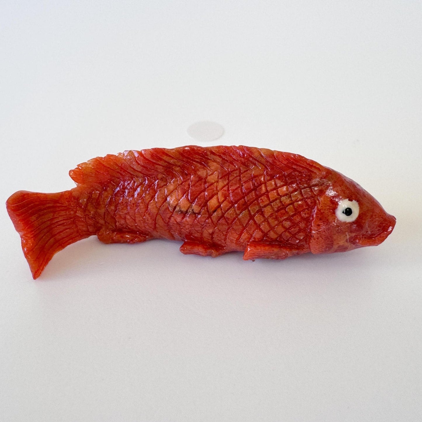 Sponge Coral Carp Carving: 53mm Apple Coral Fish