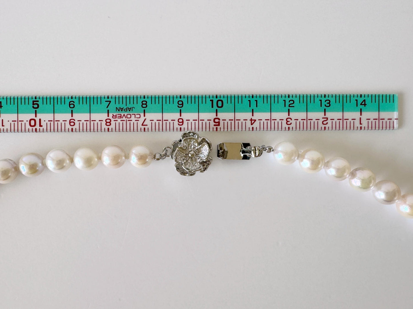 Japanese Akoya Pearl Necklace: Cream White 6.5-7mm Cultured Strand, Silver Clasp | Saltwater Gems, 45cm Length