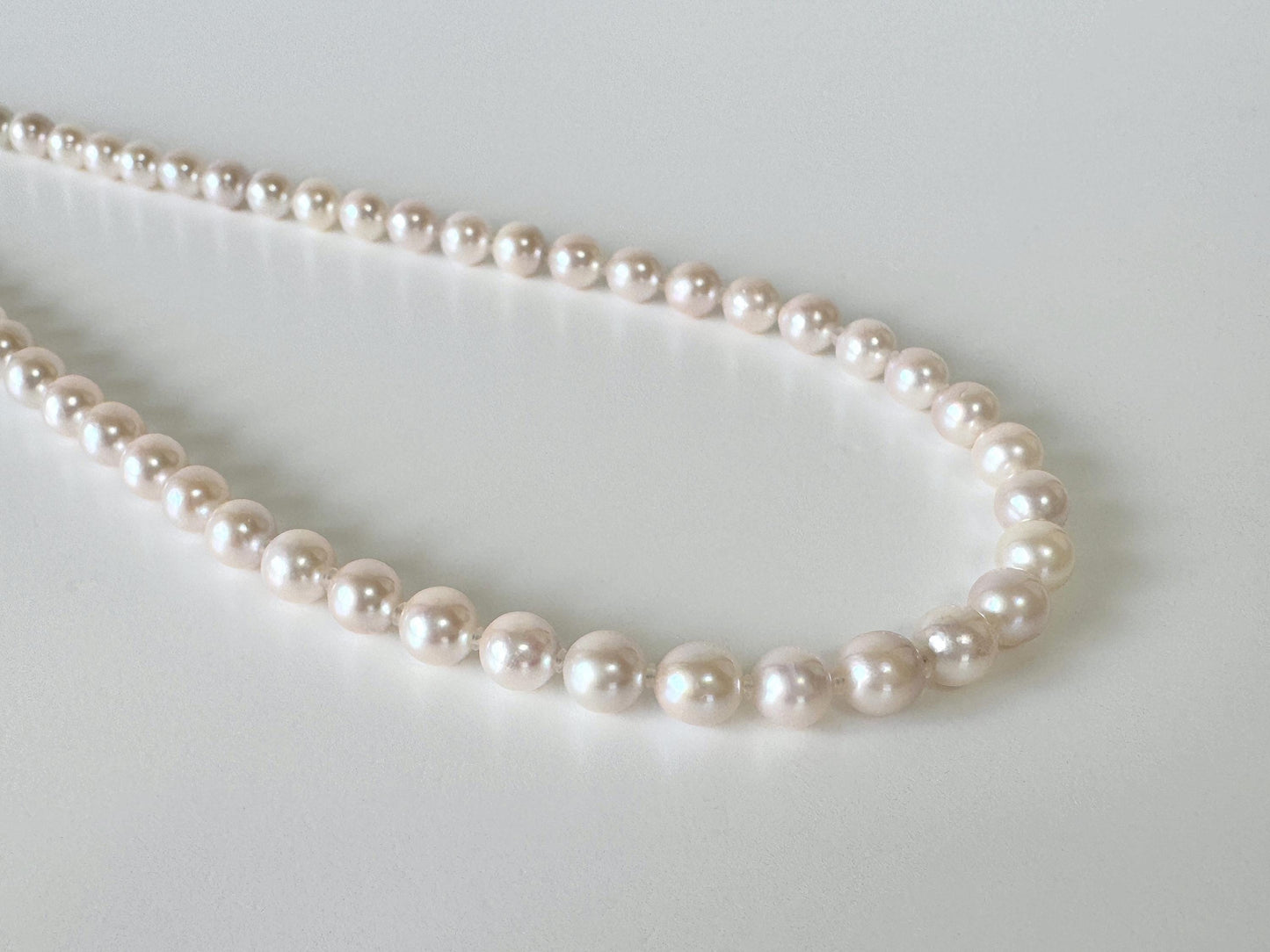 Japanese Akoya Pearl Necklace: Cream White 6.5-7mm Cultured Strand, Silver Clasp | Saltwater Gems, 45cm Length