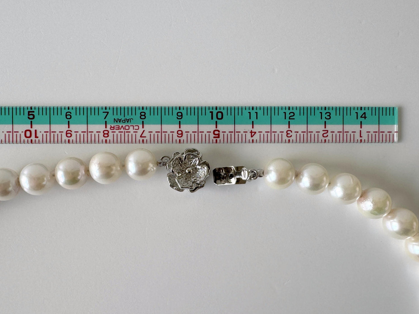 Japanese Akoya Pearl Necklace: White 8.5-9mm Cultured Strand, Silver Clasp | Saltwater Gems, 45cm Length