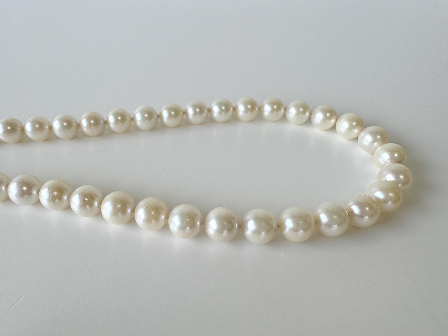 Japanese Akoya Pearl Necklace: White 8.5-9mm Cultured Strand, Silver Clasp | Saltwater Gems, 45cm Length