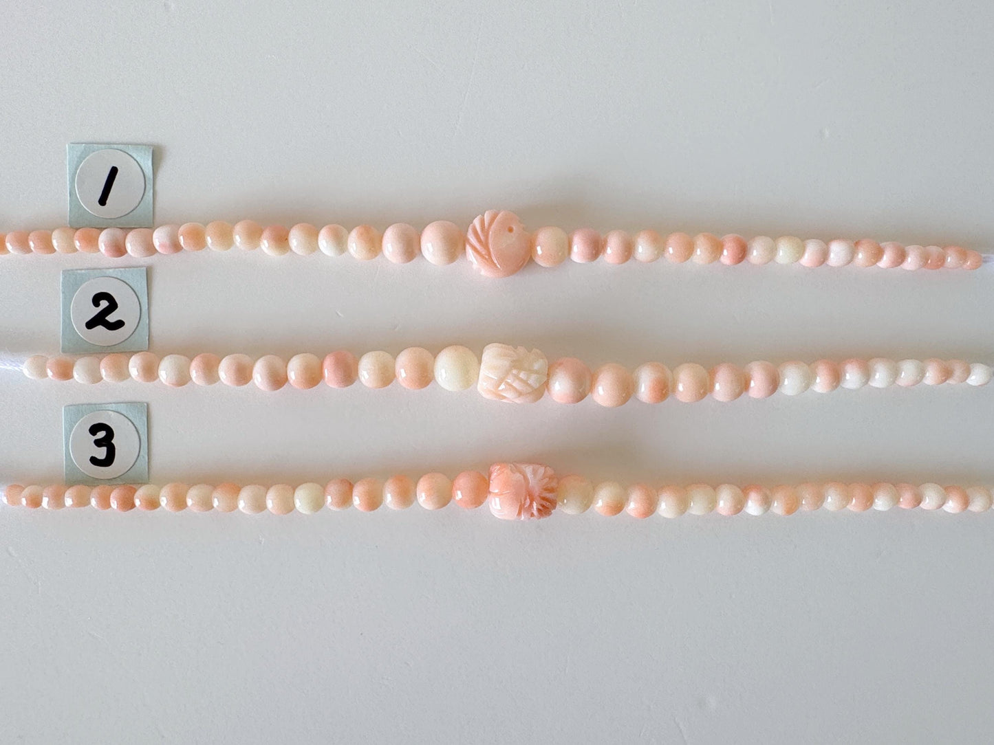 Natural Pink Coral Short Strand Beads with Carving Beads, Pink Momo Coral Beads, 11-11.5cm, Genuine Natural Color Coral Parts