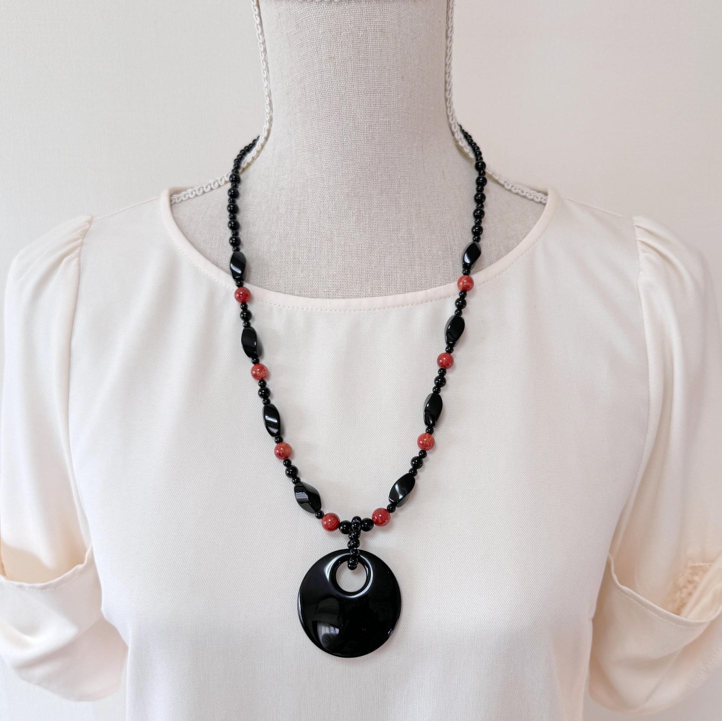 Onyx, Sponge Coral Necklace with Pendant, Silver Clasp
