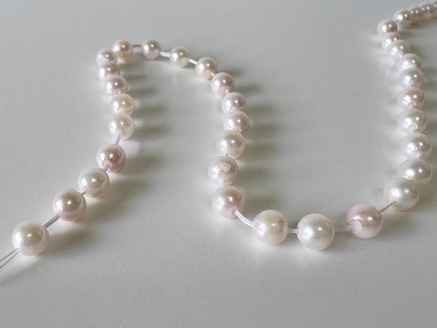 Akoya Pearl Strand: 5.5-6mm Japanese Cultured Pearls, White Pink Overtone | Full Strand, Saltwater Gems, 40cm Length
