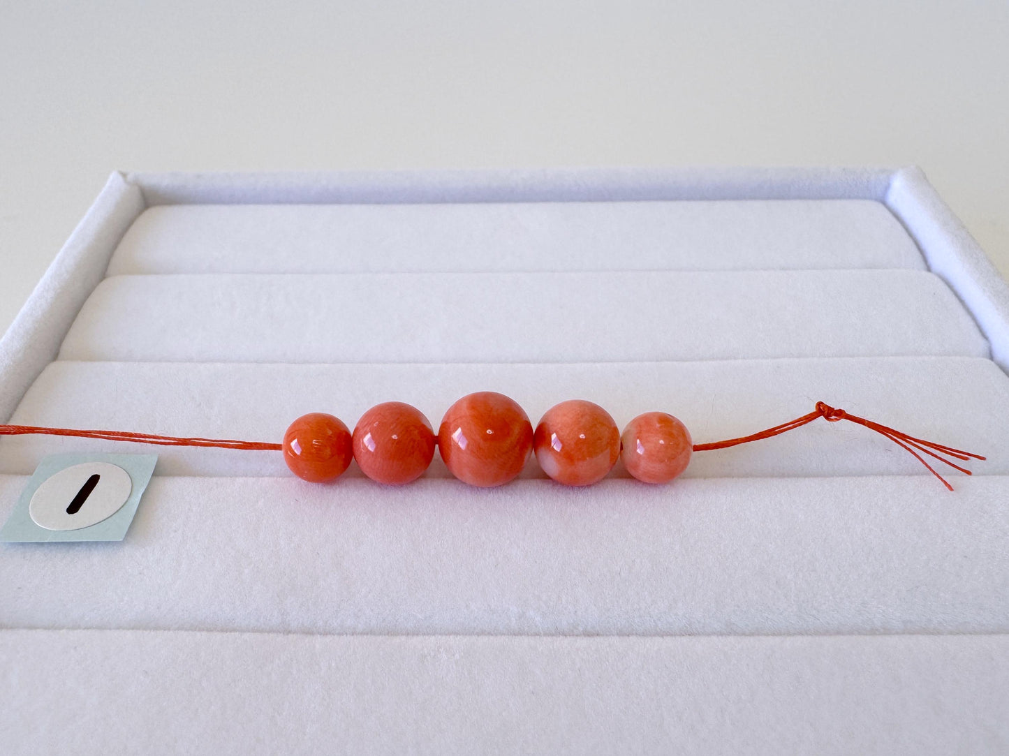 Momo Coral Beads, Orange White (Set of 5, 5.7-7.5mm)