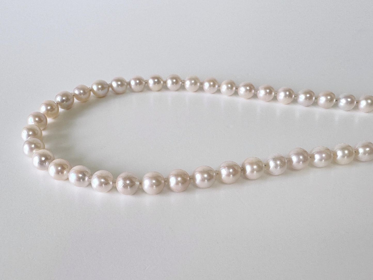 Japanese Akoya Pearl Necklace: Cream White 6.5-7mm Cultured Strand, Silver Clasp | Saltwater Gems, 45cm Length