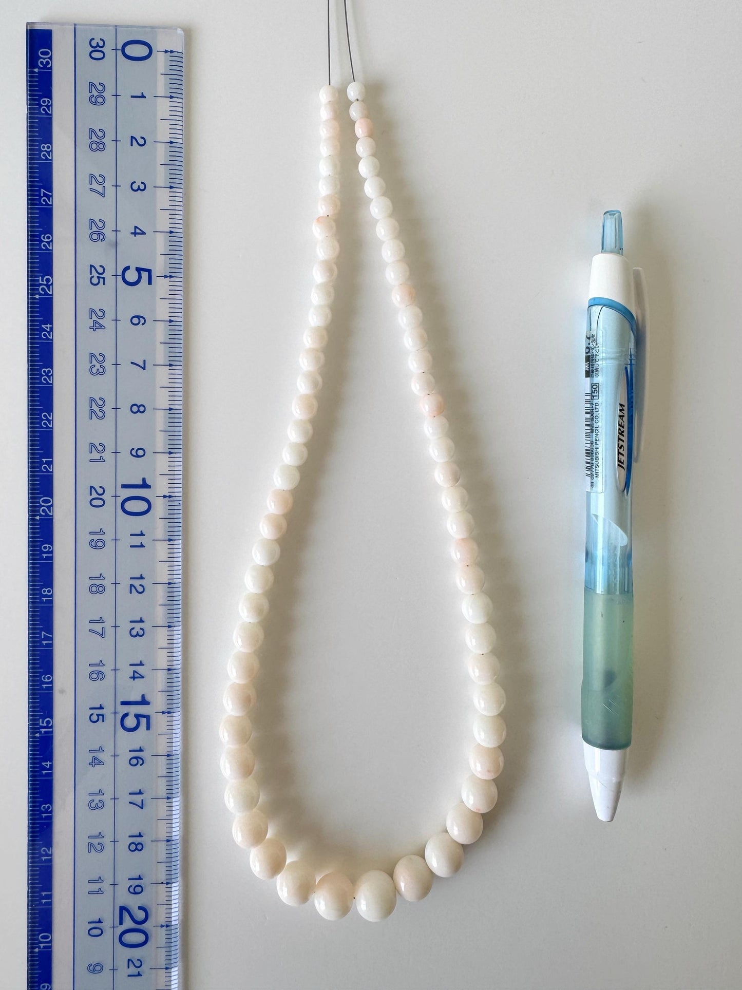 Natural Coral Strand Midway Deep Sea: White/Very Slightly Light Pink - Round Beads, 4.3-10mm, 40cm Length, Jewelry Making Supplies