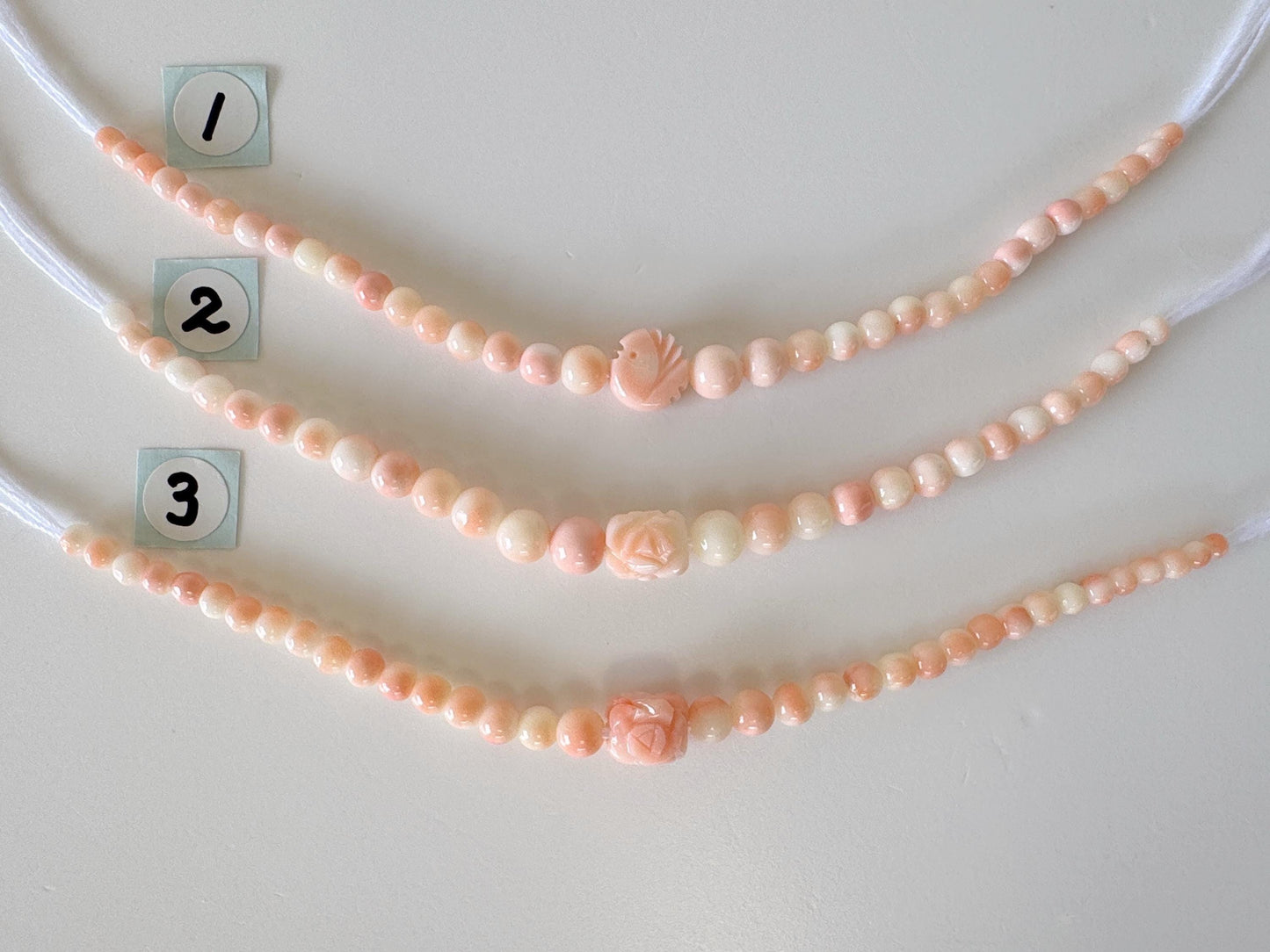 Natural Pink Coral Short Strand Beads with Carving Beads, Pink Momo Coral Beads, 11-11.5cm, Genuine Natural Color Coral Parts