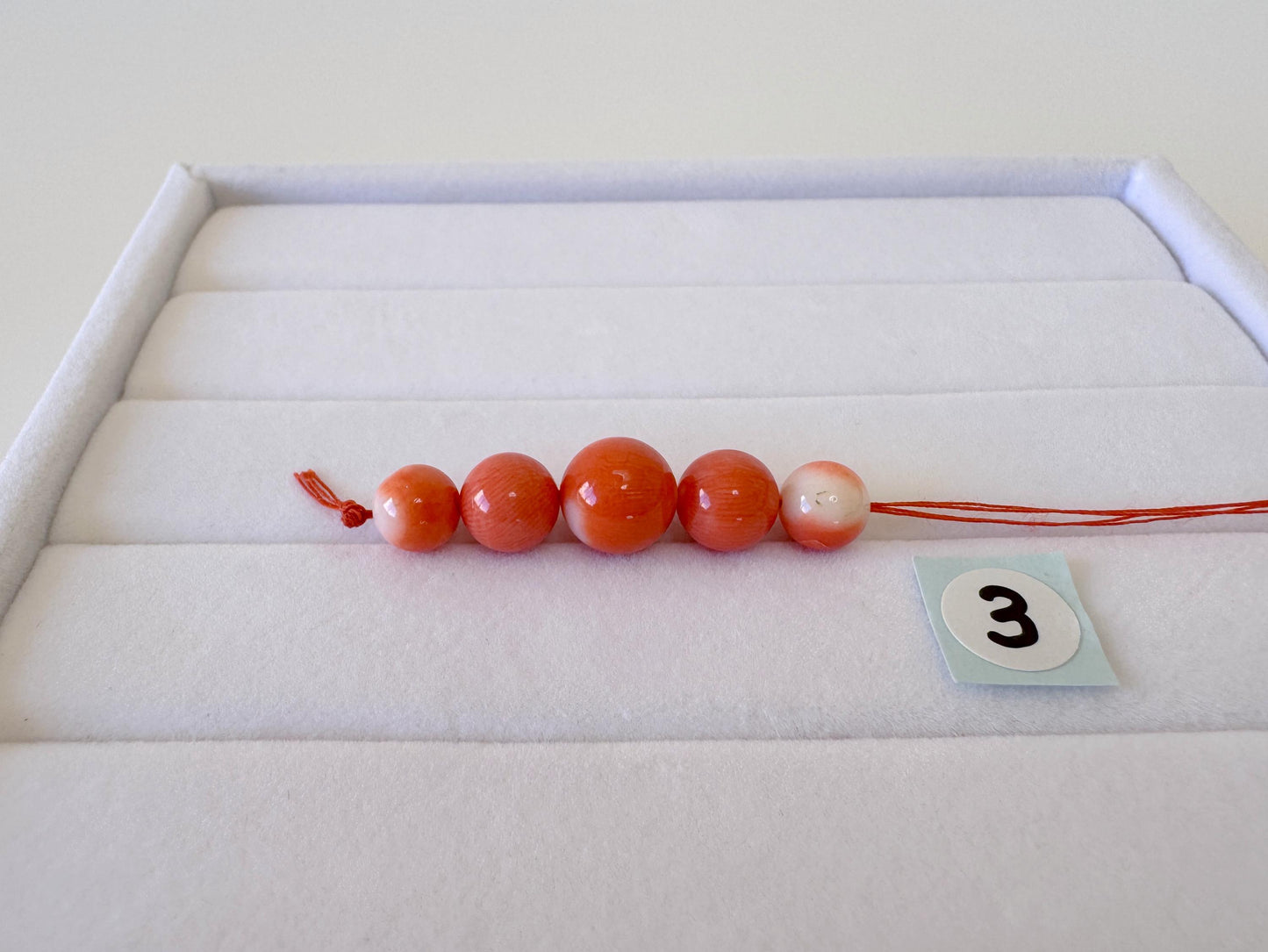 Momo Coral Beads, Orange White (Set of 5, 5.7-7.5mm)