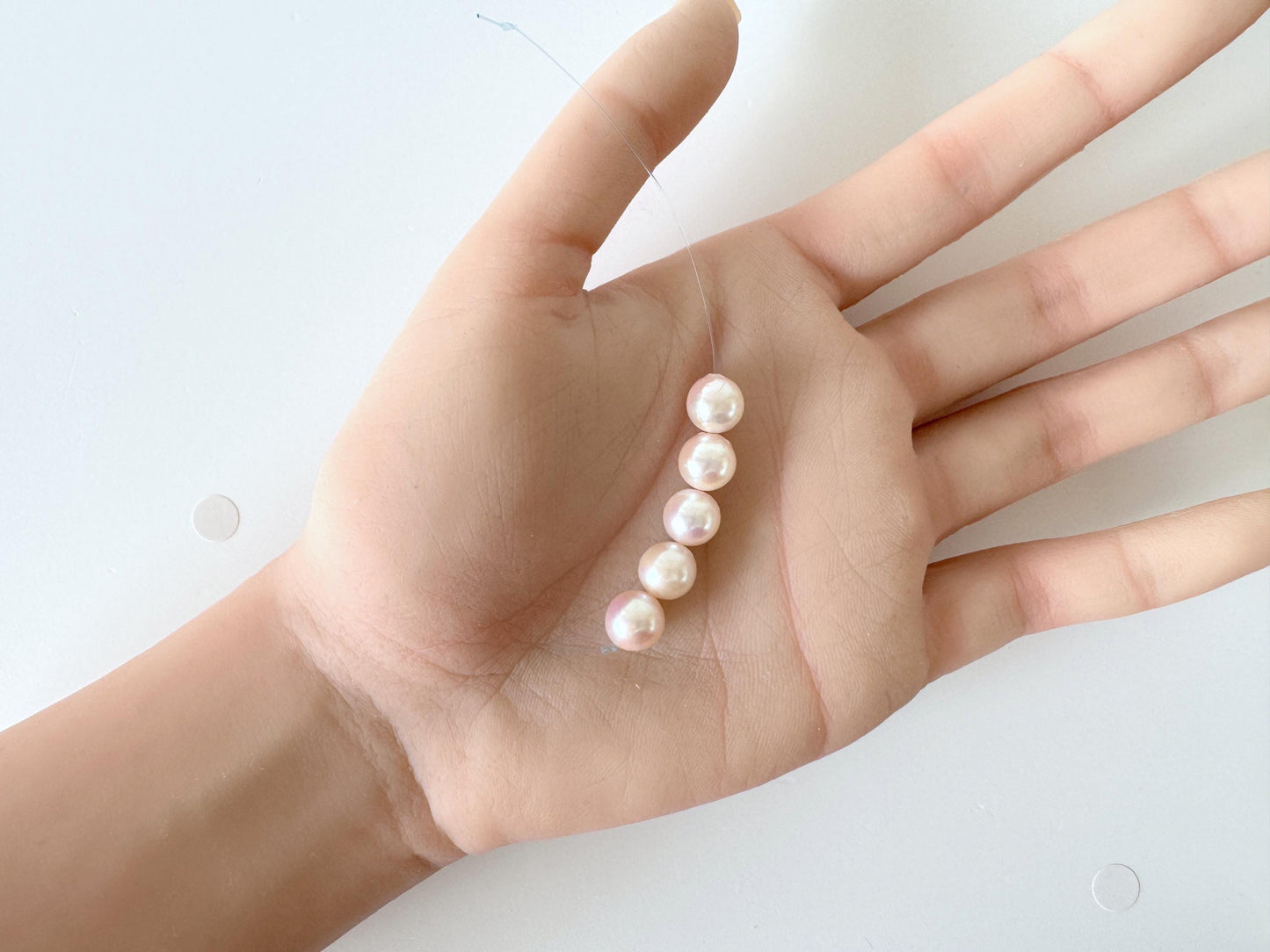 Japanese White/Pink Akoya Pearl Beads, 7.9-8.4mm, Mini Strand, Short Strand, 5 Pieces, Genuine Akoya Pearl, Cultured in Sea Water