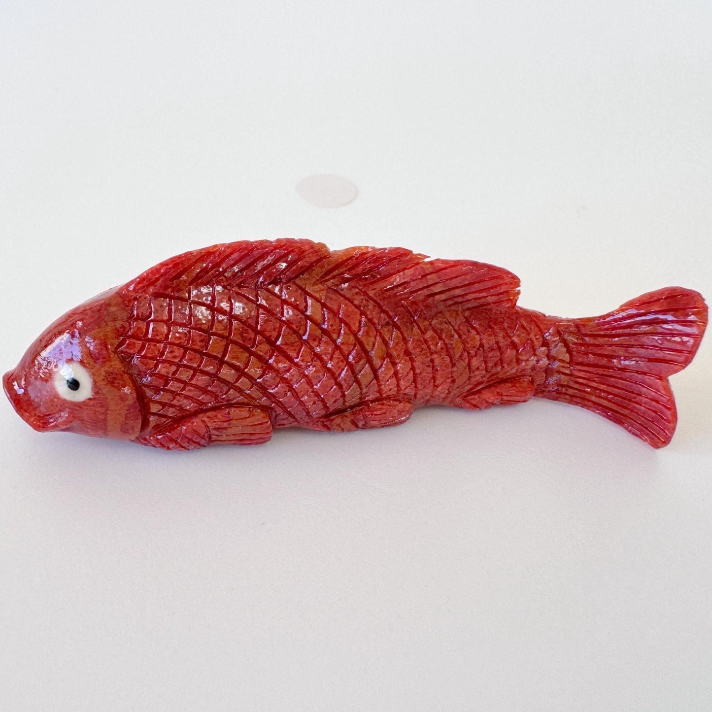 Sponge Coral Carp Carving: 57mm Apple Coral Fish