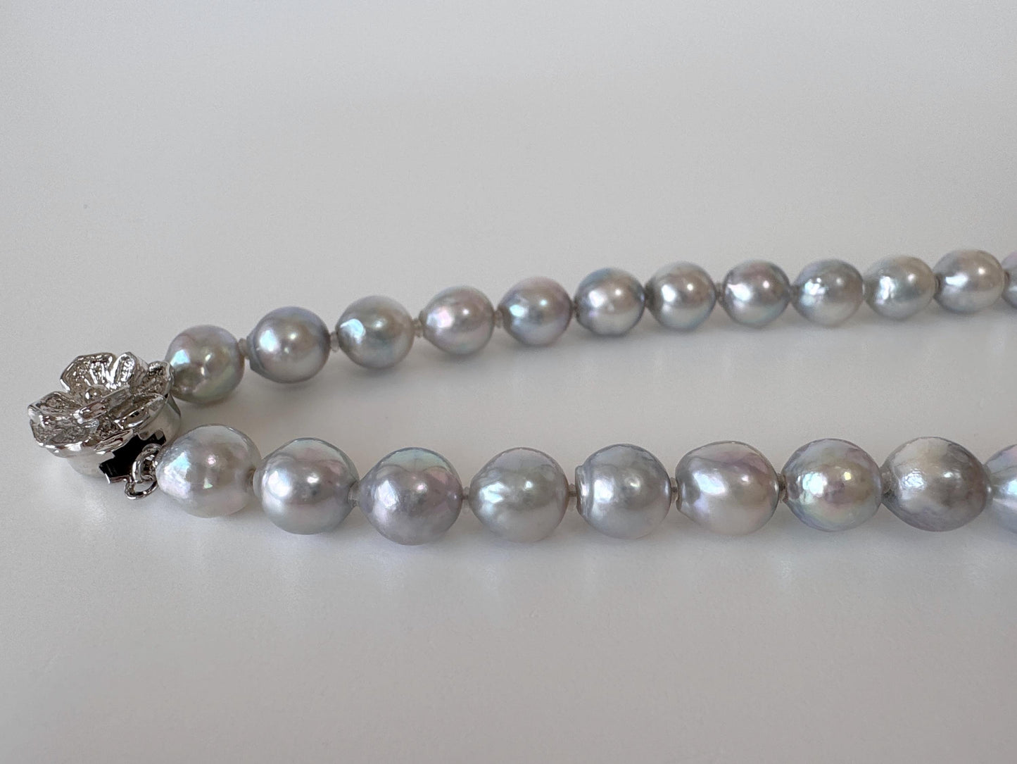 Japanese Akoya Pearl : Natural Blue Silver Color - Cultured Saltwater Pearls, 7.5-8mm Beads, Silver Clasp Necklace