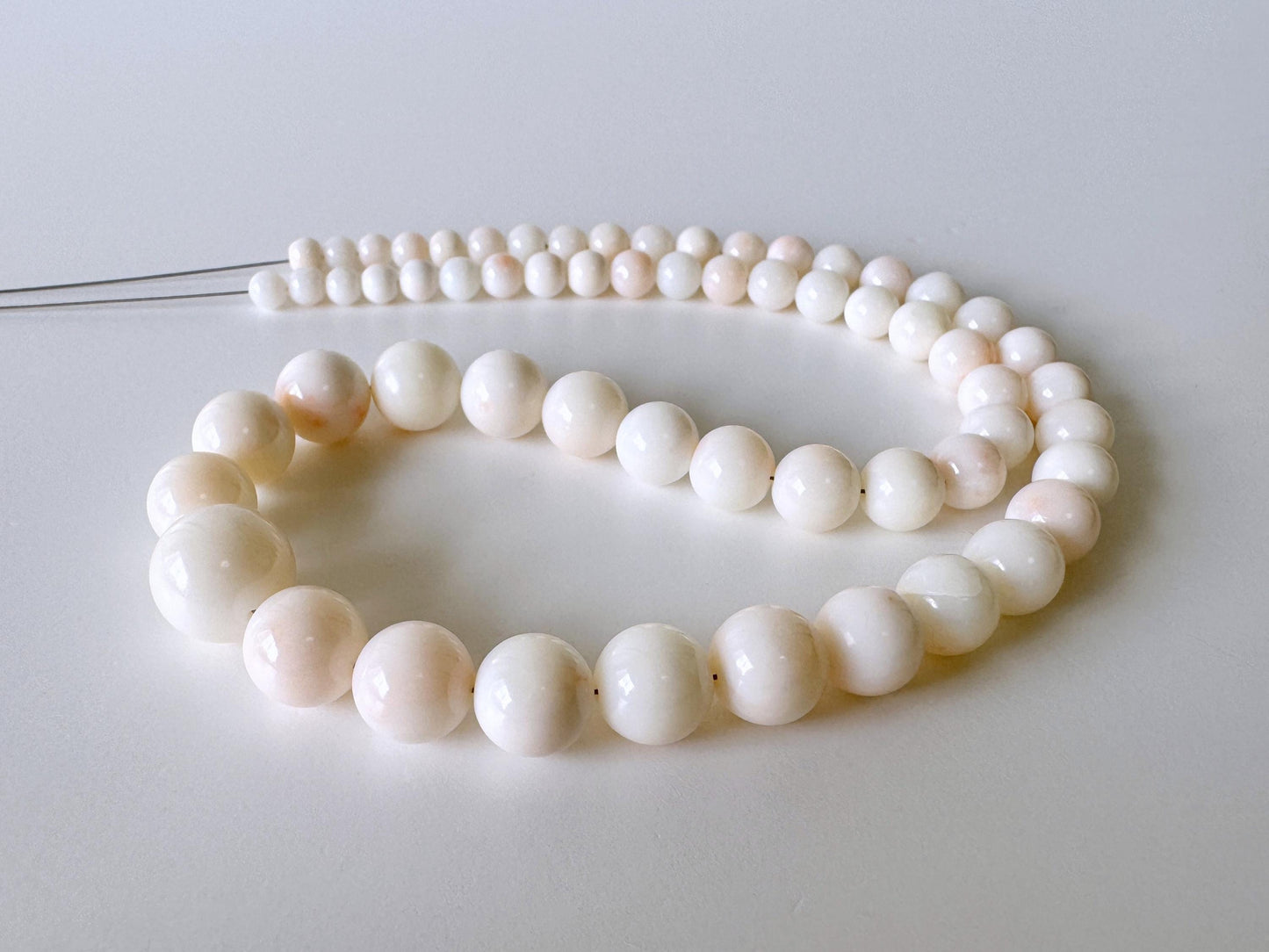 Natural Coral Strand Beads: Midway Deep Sea White/Very Slightly Light Pink - Round Shape, 4.5-11.5mm, 40cm Length, Jewelry Making