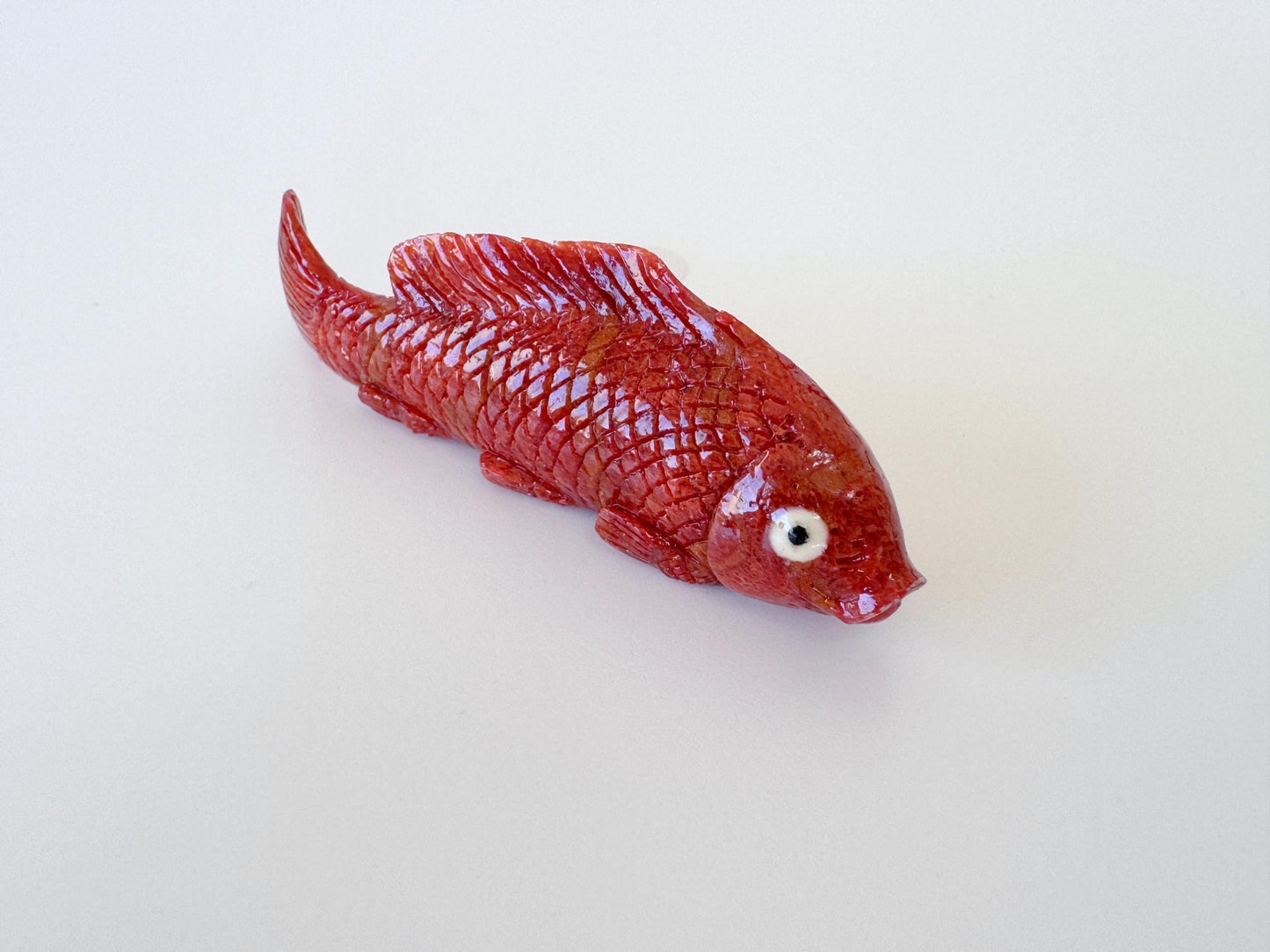 Sponge Coral Carp Carving: 58mm Apple Coral Fish