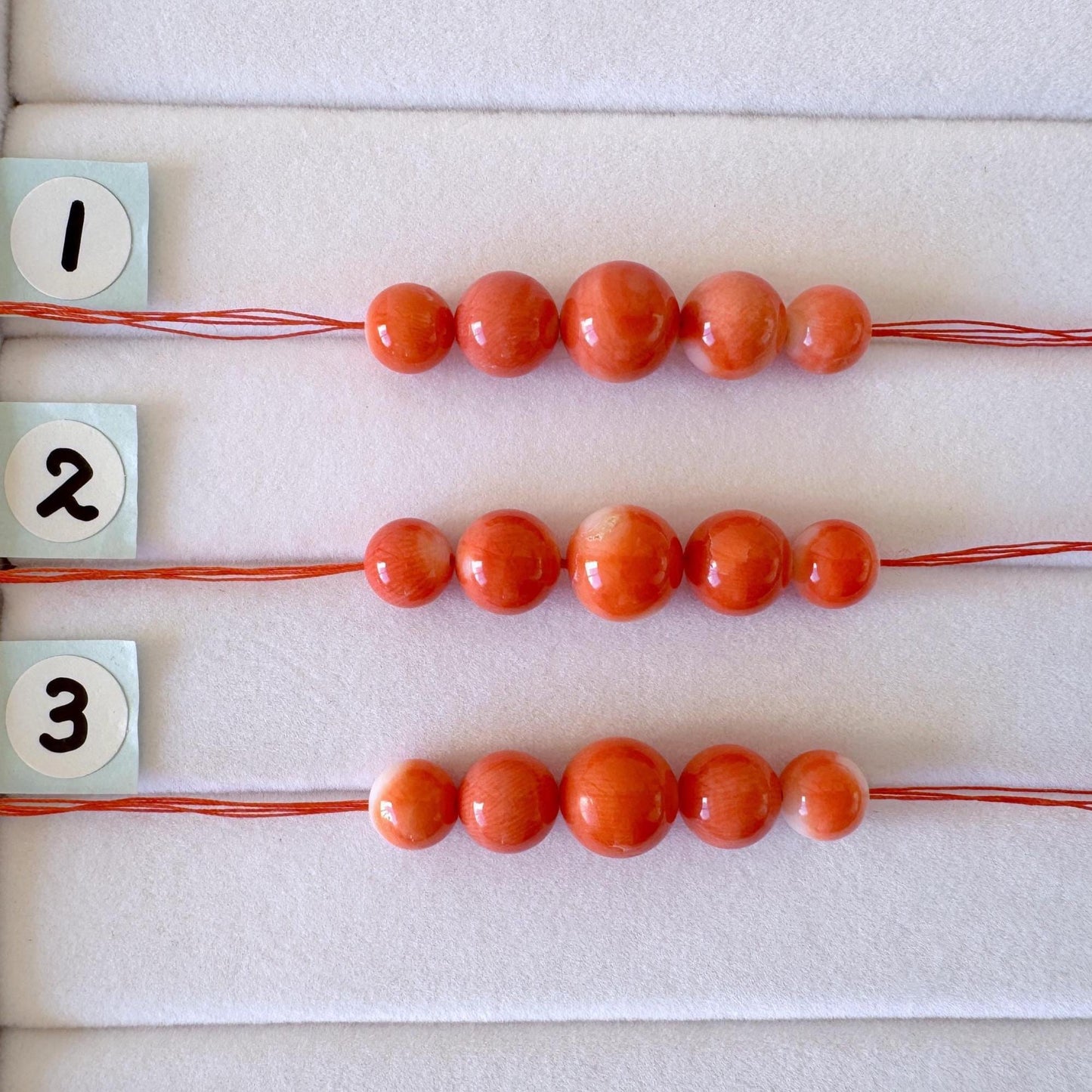 Momo Coral Beads, Orange White (Set of 5, 5.7-7.5mm)