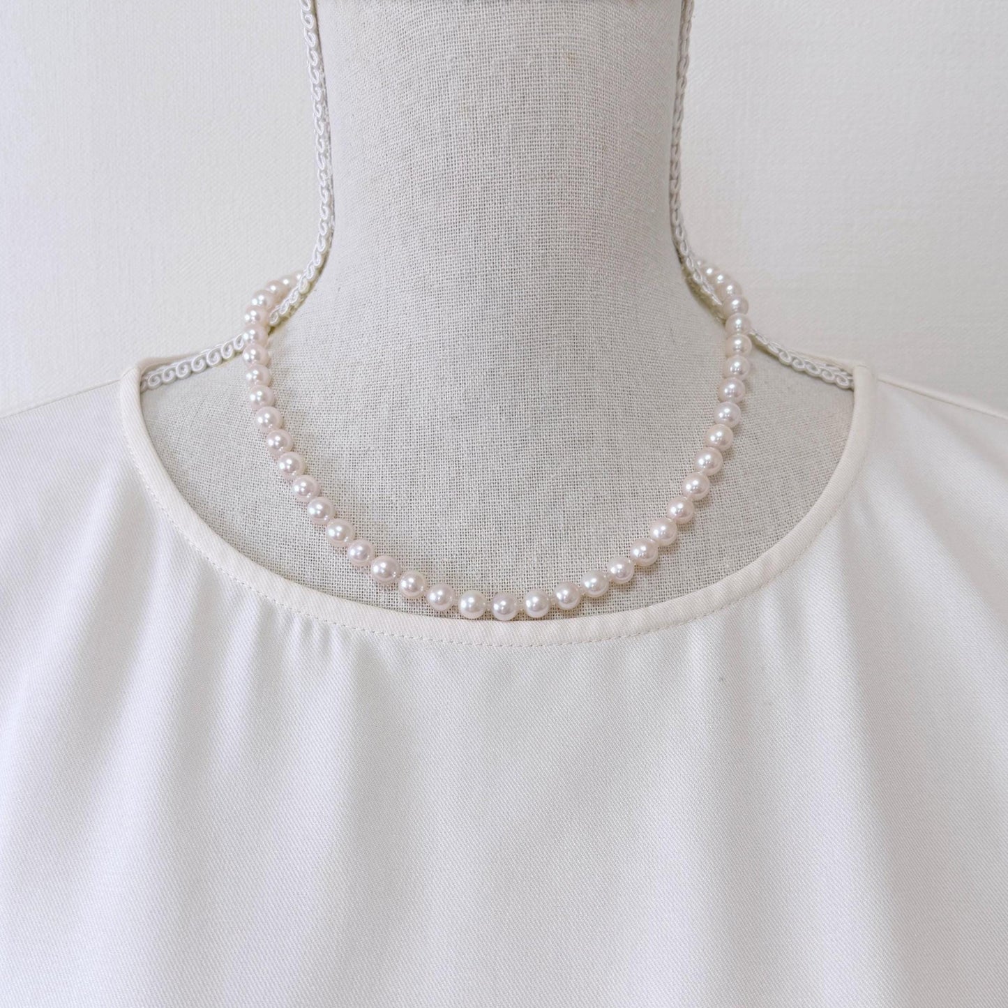 Japanese Akoya Pearl Necklace: Cream White 6.5-7mm Cultured Strand, Silver Clasp | Saltwater Gems, 45cm Length