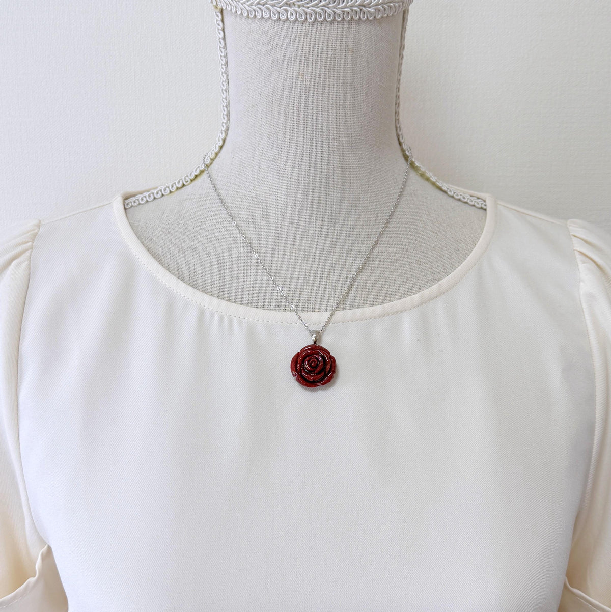 Sponge Coral Rose Pendant, Dark Red, 20mm (Brass Bail)