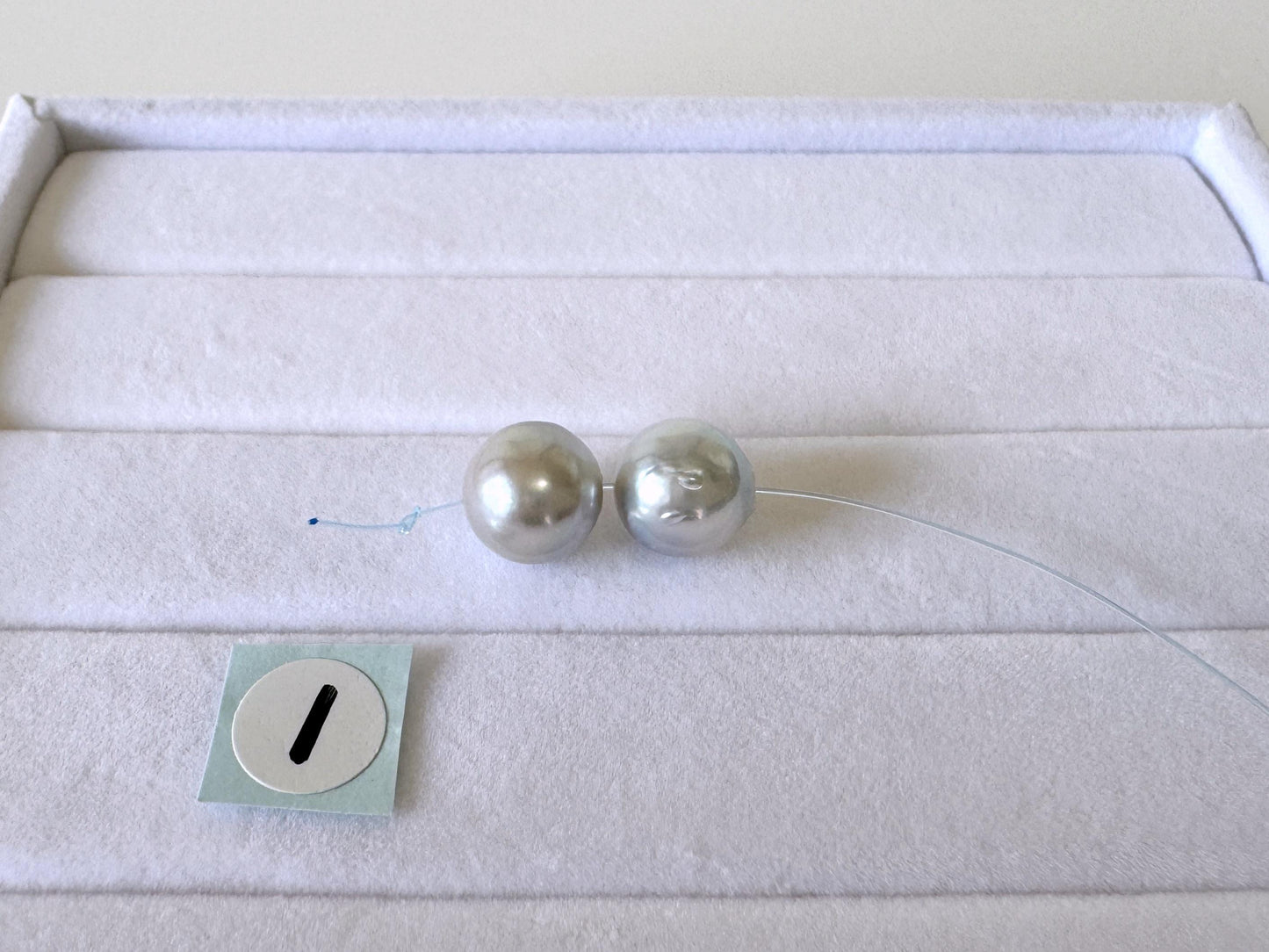 Japanese Akoya Pearl Beads - Natural Blue Silver Color, 8-8.5mm Cultured Saltwater Pearls, Mini Strand, Jewelry Supplies, 2 Pcs