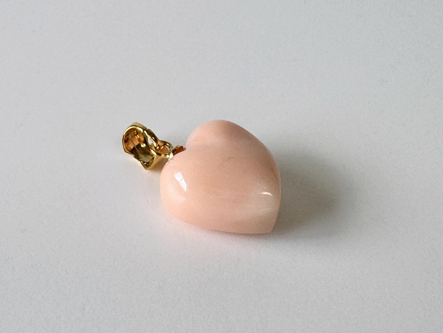 Coral Pendant Heart Shaped Natural Deep Sea Coral: Pink/Angel Skin Tones, Silver (Gold-Plated) Bail (16.4x15mm, Jewelry)