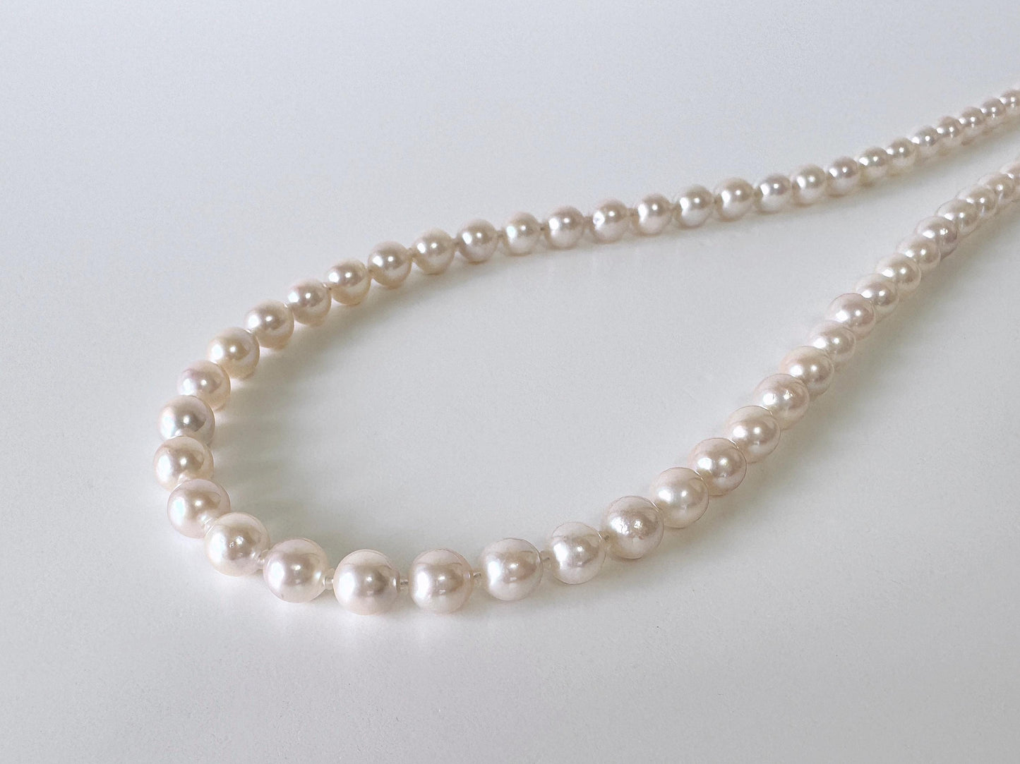 Japanese Akoya Pearl Necklace: Cream White 6.5-7mm Cultured Strand, Silver Clasp | Saltwater Gems, 45cm Length