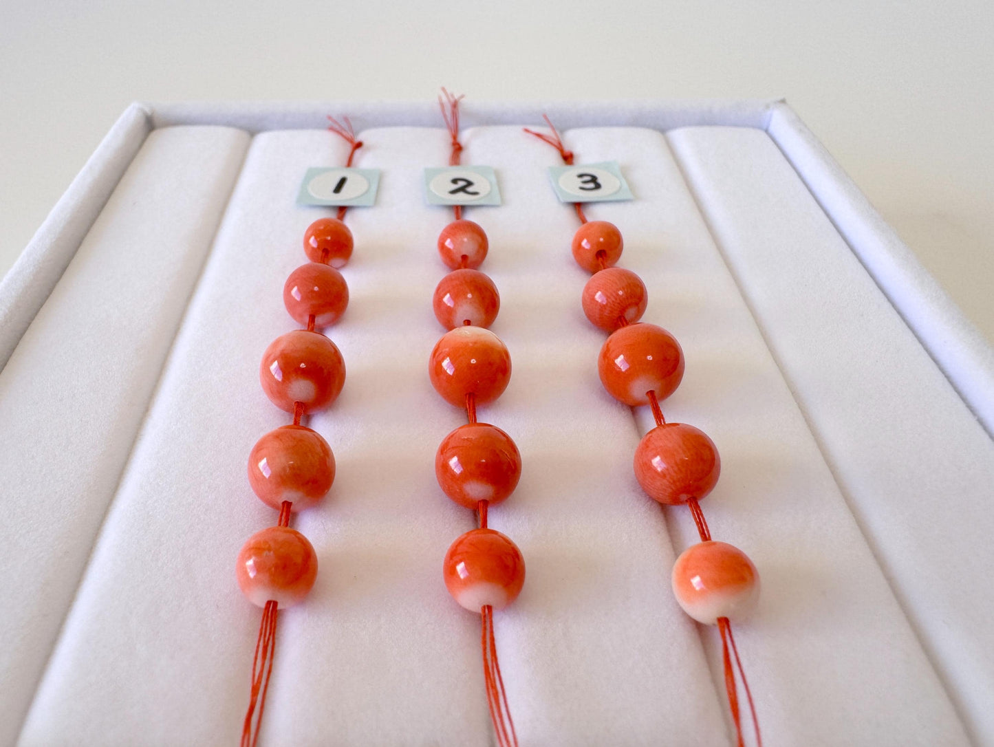 Momo Coral Beads, Orange White (Set of 5, 5.7-7.5mm)