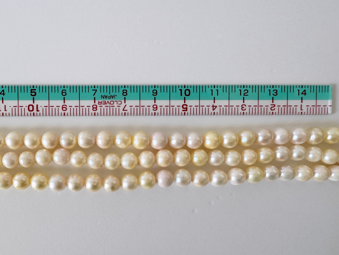 Japanese Akoya Pearl Strand - Cultured Saltwater Beads - 5-5.7mm Off Cream/Yellow, Full 40cm Length, Jewelry Crafts, Value-Priced