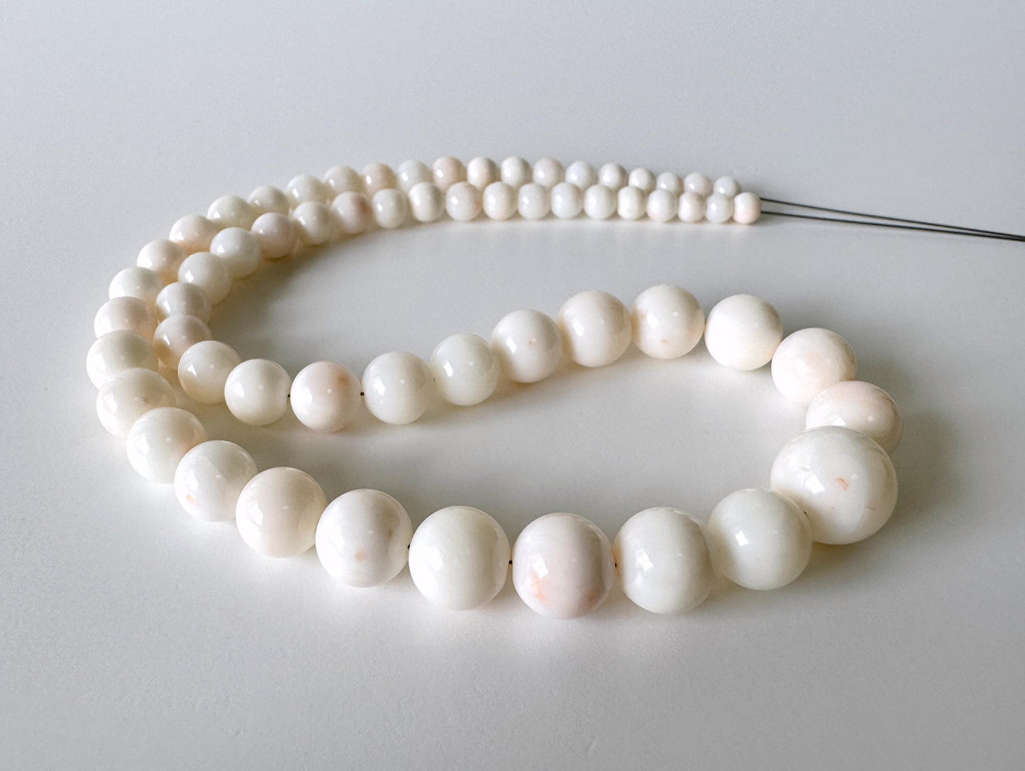 Natural Coral Strand Beads: Midway Deep Sea White/Very Slightly Light Pink - Round Shape, 4.5-11.5mm, 40cm Length, Jewelry Making