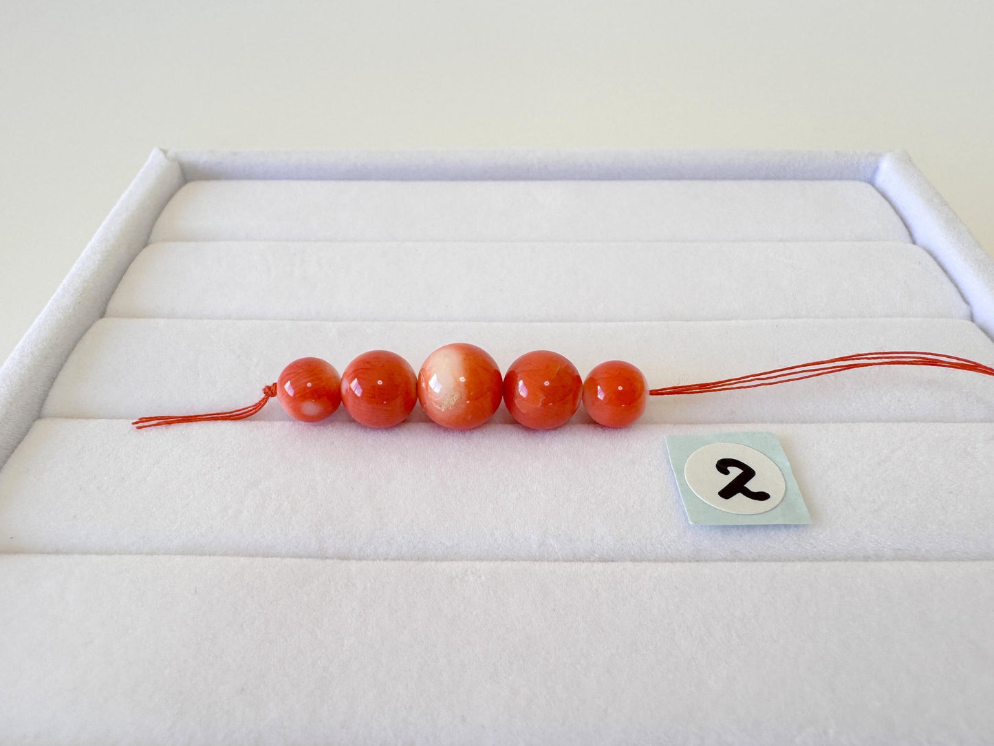 Momo Coral Beads, Orange White (Set of 5, 5.7-7.5mm)