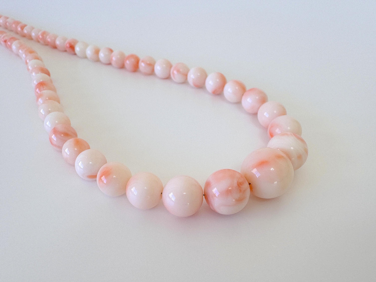 Natural Coral Strand Deep Sea Coral Round Gradation Beads – Pink White Orange 5-12.5mm 42cm