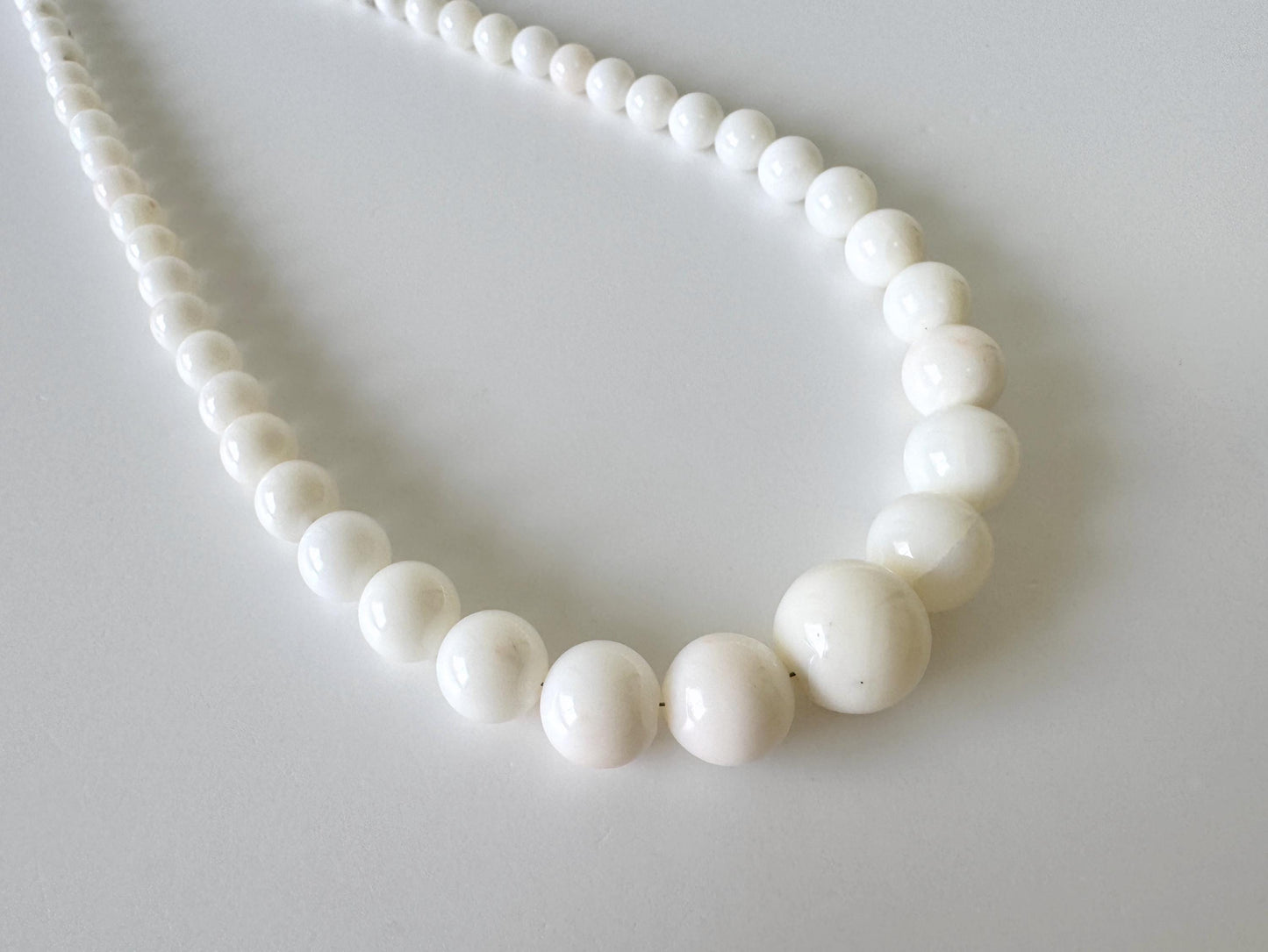Natural Coral Strand - Deep Sea Midway White Round Beads - 4.2-13.6mm Size, 17.7in Length, Jewelry Making Supplies
