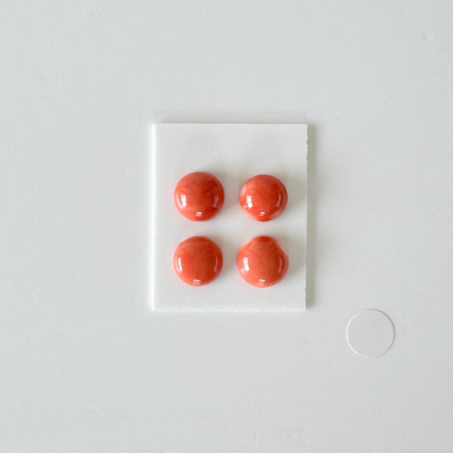 Momo Coral Round Cabochon, Japanese Orange Undyed, 4-Piece Set | 7.8-8.4Mm | Flat-Back